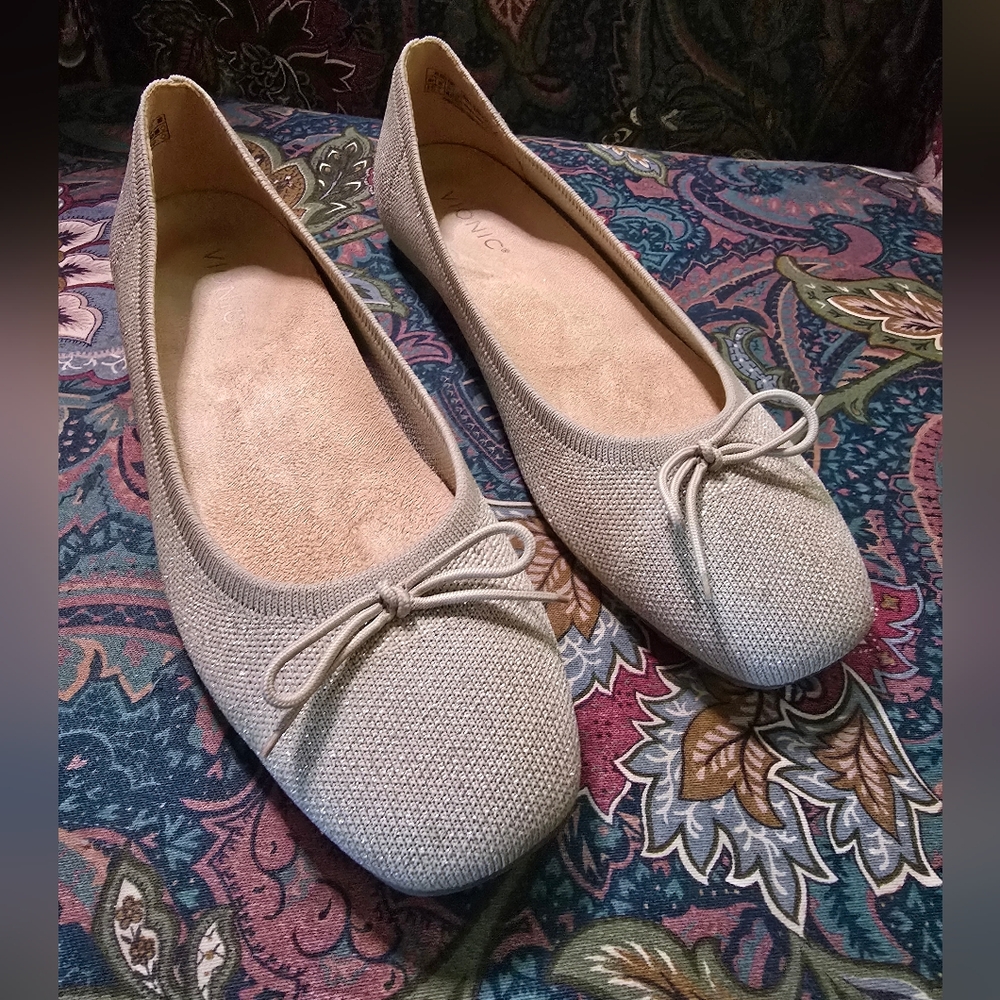 Vionic Klara Knit Gold Ballet Flat, size 9.5